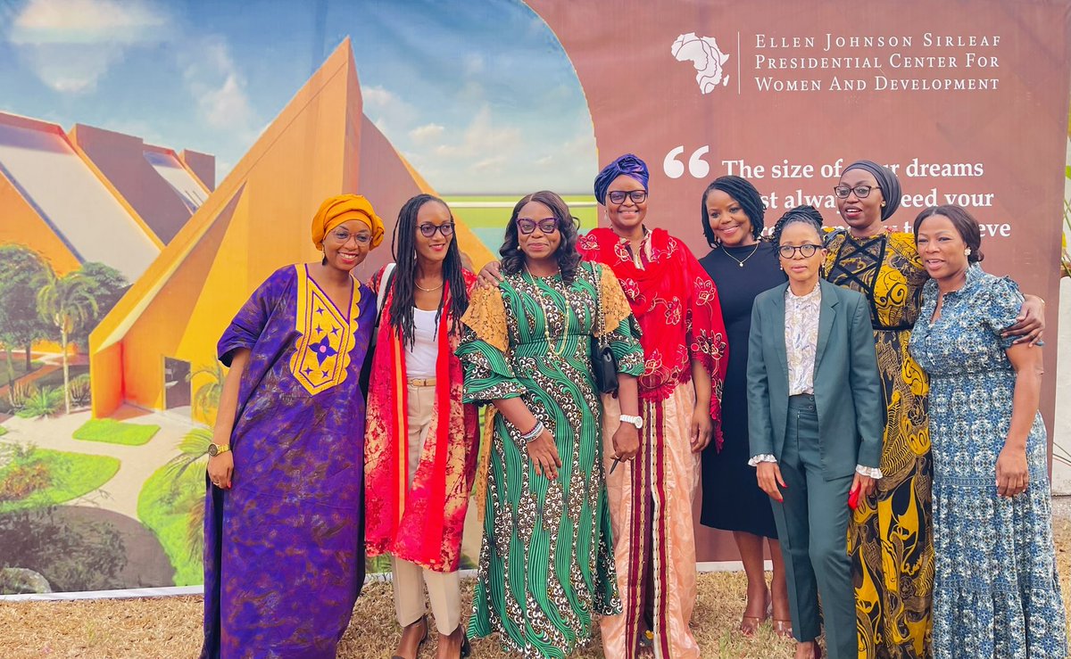I celebrate women! 
As dedicated contributors to a better world; courageous supporters, committed encouragers, fighters for equality, justice and peace. As family pillars , exhibiting remarkable resilience in our roles as daughters, wives, mothers and grandmothers! #IWD2025