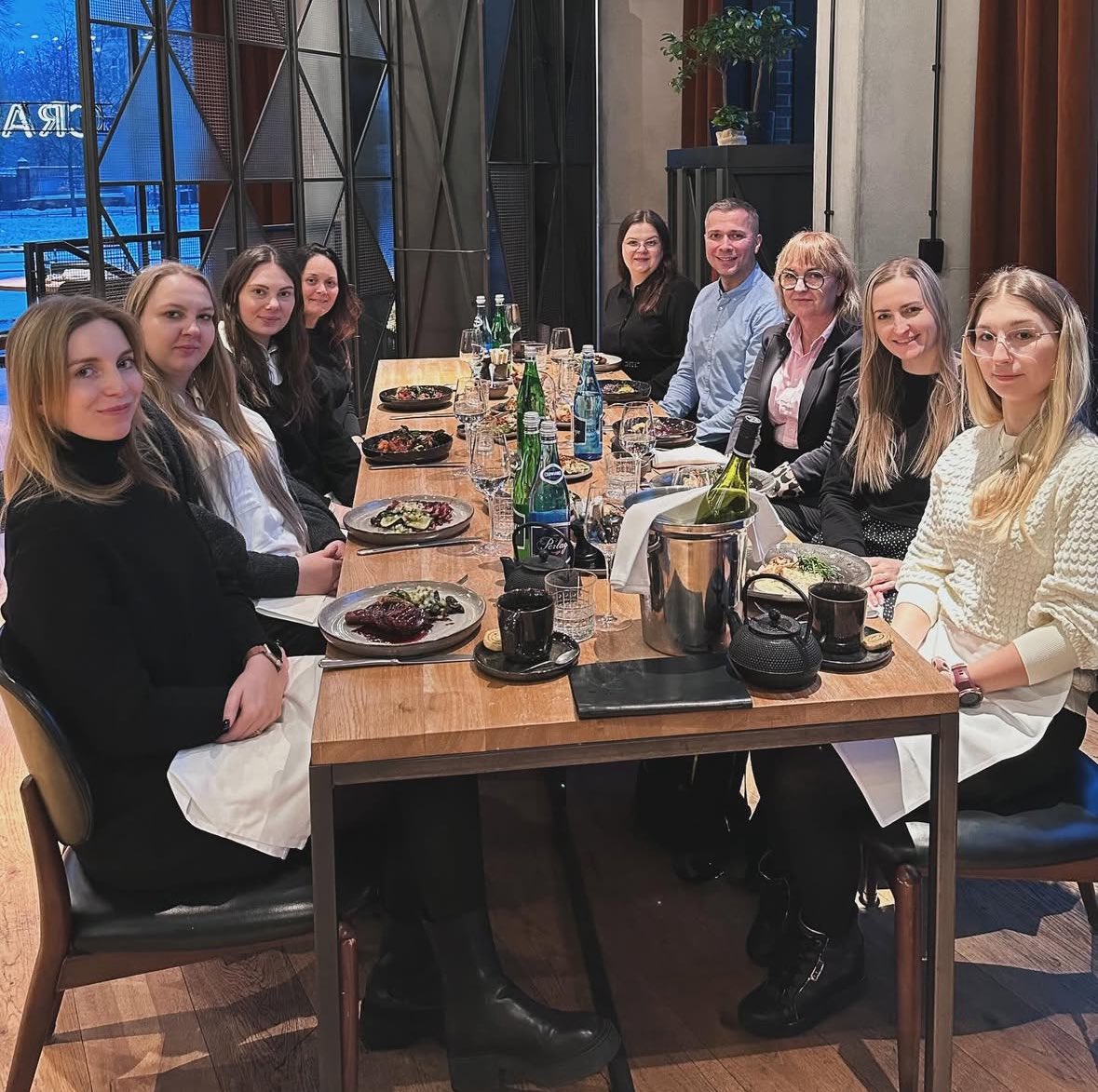 SiliconCage's tweet image. Women’s Day ❤️ Wishing you only wonderful things, dear Ladies! 💐 @WCh_UWr @uniwroc #BiomaterialsChemistryGroup