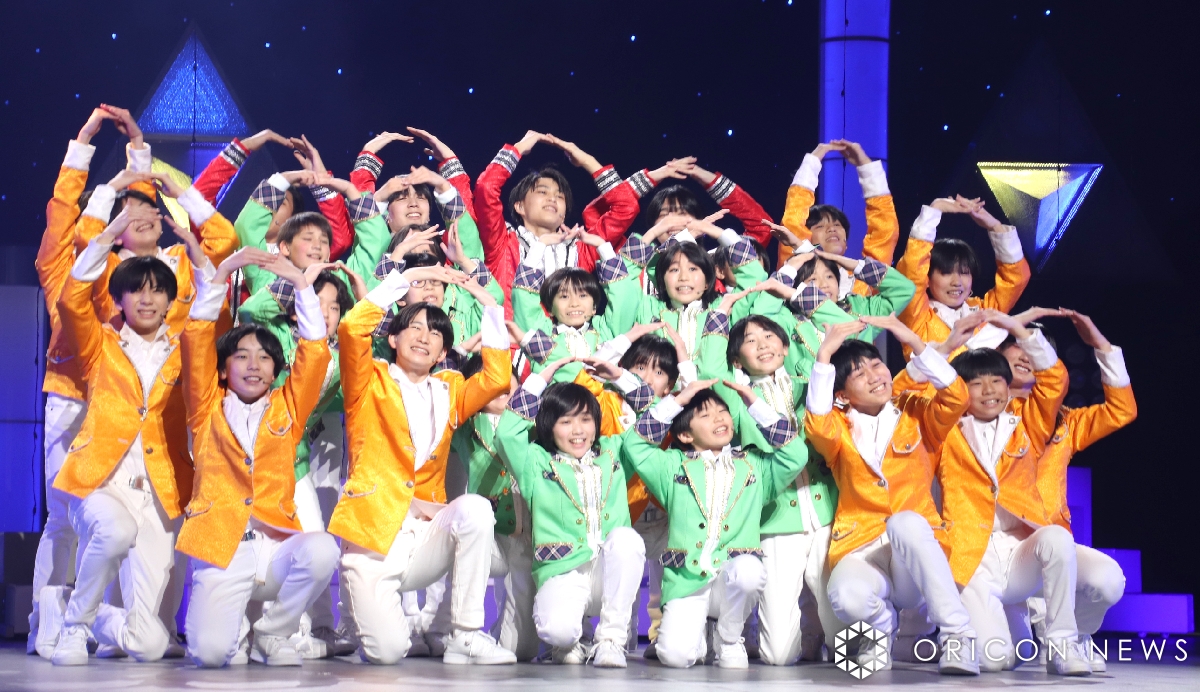 oricon's tweet image. 大阪松竹座3月公演
『関西ジュニア原石まつり キラキラしとんの気のせいちゃうでぇ～！』
公開 ゲネプロ❗️

SUPER EIGHT＆WEST.らの楽曲メドレー✨️
懐かしの衣装も着用
oricon.co.jp/news/2372625/?…

#関西ジュニア原石まつり