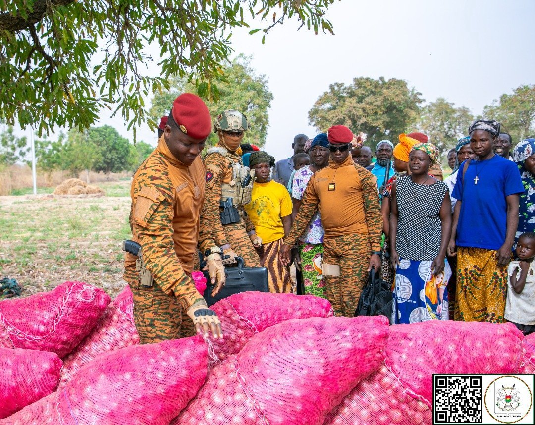 8 mars 2025: journée internationale de la femme

Femmes, je vous soutiens dans votre lutte émancipatrice!
Je parle à la Femme productrice agricole, en milieu rural ou péri-urbain, actrice principale de son propre épanouissement et à qui toute autre Femme devrait s’identifier pour