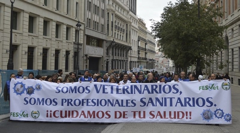 🐾 Miles de veterinarios se manifiestan en Madrid contra el RD 666/2023, que impone trabas en la prescripción y dispensación de medicamentos.

⚠️ Exigen:
✅ Prescripción flexible
✅ Poder dispensar tratamientos completos
✅ IVA veterinario reducido

 #AgropopularLluvias