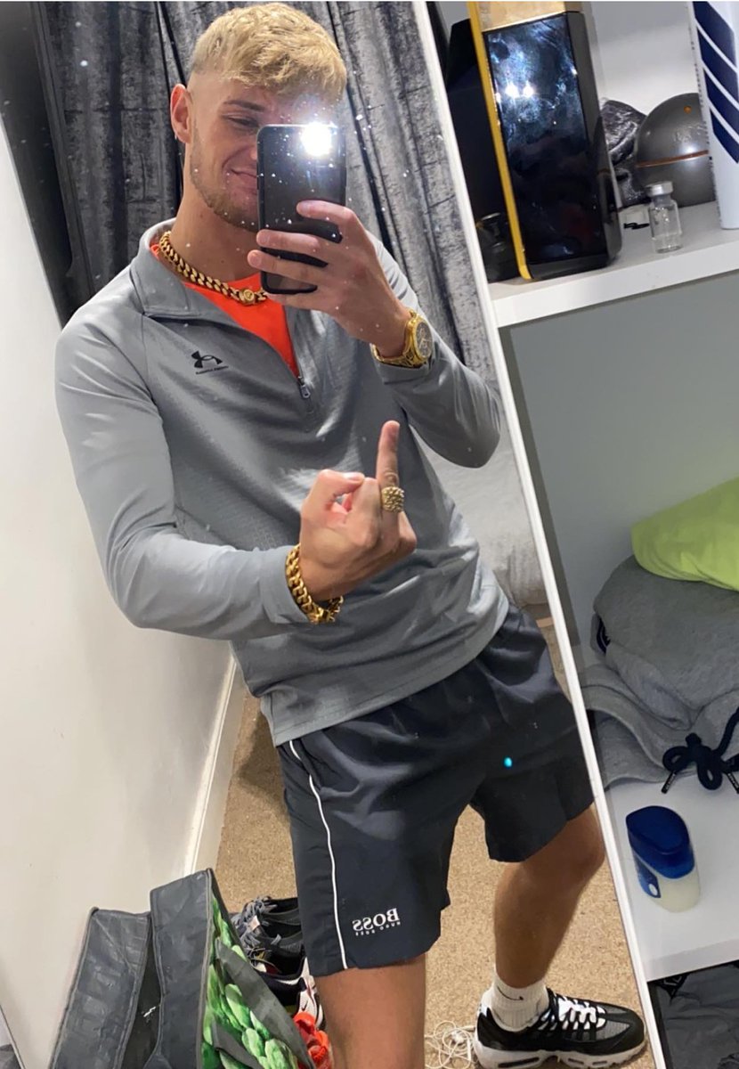 ChavMMS's tweet photo. #scally #chav https://t.co/xUD32IiKqY