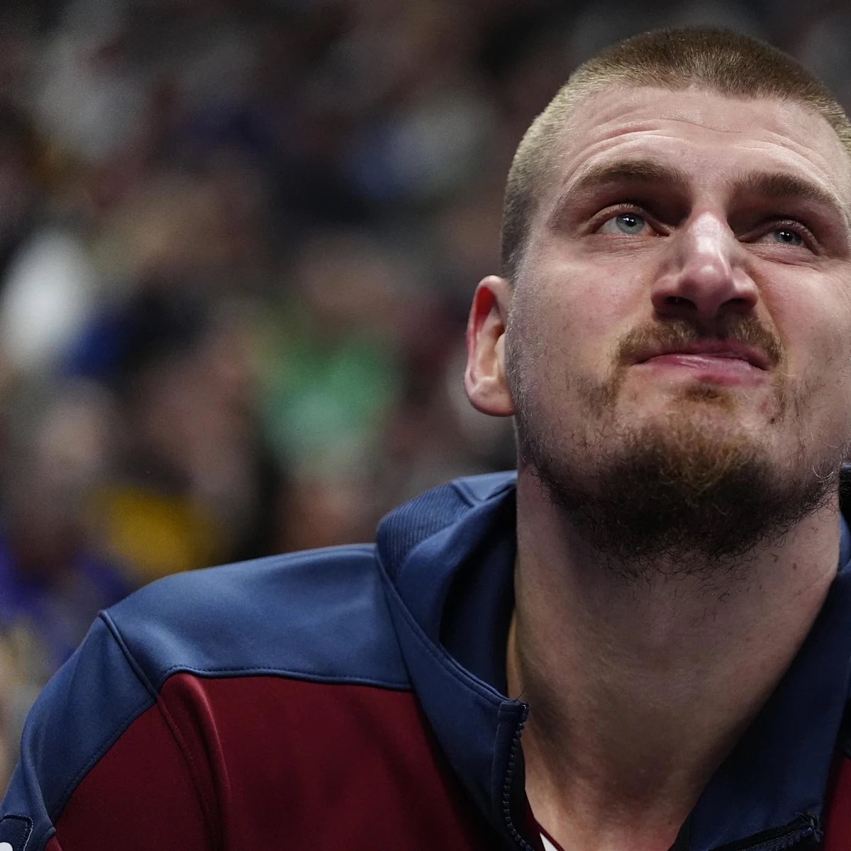 La notte di Nikola Jokic:

31 punti
22 assist
21 rimbalzi

È il primo giocatore nella storia a registrare una tripla doppia da 30-20-20.
No, in 79 anni di NBA nessuno ci era mai riuscito.
È diventato anche il centro a smazzare più assist in una partita superando il precedente