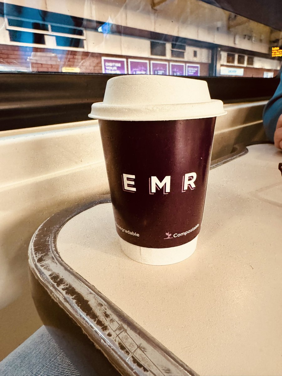 Trip down south with pa 🫶🏻🚂

<a href="/EastMidRailway/">East Midlands Railway (EMR)</a>
