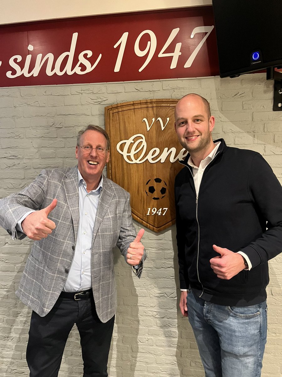 Het was bij <a href="/vvOene/">VV Oene</a> een bijzonder geslaagde avond met de sponsoren en leden van de Club van 100 in de sfeervolle kantine. Een avond van gelijk gestemden met veel aandacht voor de club en elkaar! Wat een belevenis! Dank <a href="/SportsSpeakers/">SportsSpeakers</a> voor de uitnodiging!