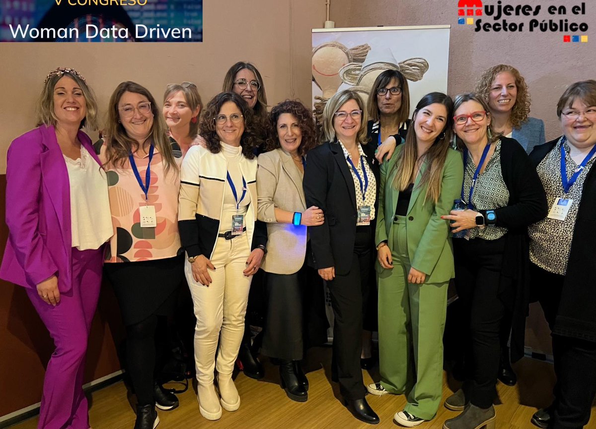 Magda da Silva (@magdasm70) on Twitter photo El lideratge femení es construeix en equip! 💪 Un gran reconeixement a totes les dones del grup motor de la territorial catalana, que amb la seva força i compromís fan possible aquest projecte. Sou referents! 👏💜 #8M
#MiReferenteMSP <a href="/MujeresSP/">Mujeres en el Sector Público</a> El lideratge femení es construeix en equip! 💪 Un gran reconeixement a totes les dones del grup motor de la territorial catalana, que amb la seva força i compromís fan possible aquest projecte. Sou referents! 👏💜 #8M
#MiReferenteMSP <a href="/MujeresSP/">Mujeres en el Sector Público</a>