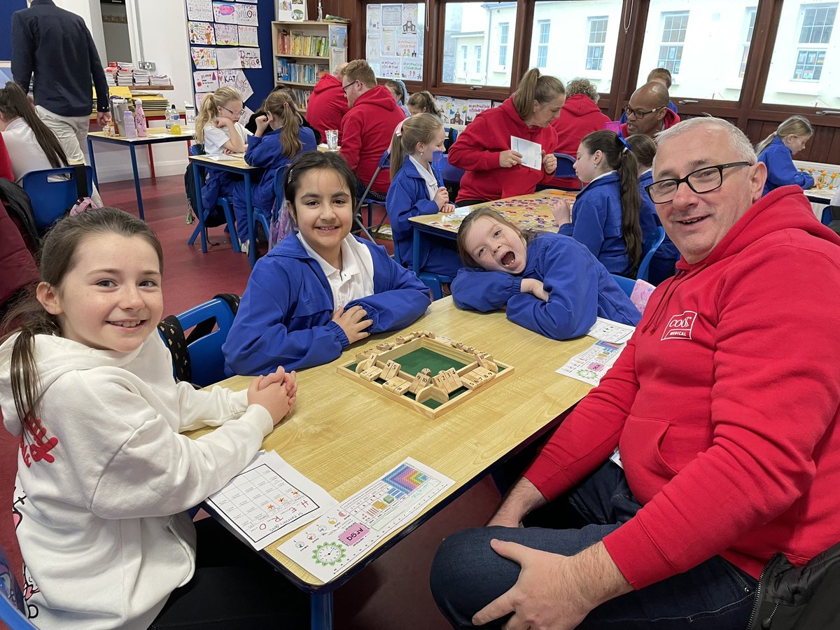 stpatricksgnslk's tweet image. 3rd Class are thoroughly enjoying their #Time2Count maths games with their volunteers from @CookMedical Castletroy. The girls are learning so much, having fun and enjoying getting to know their volunteer friends. Thanks so much to @BITC for organising this wonderful programme.