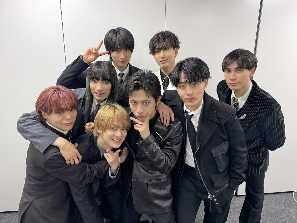 Supdra_staff's tweet photo. ／
Major 3rd Single「Dreamland」
リリースイベント＠ららぽーと名古屋みなとアクルス
＼

ありがとうございました💫

明日も愛知にて特典会です！

🗓️ 3月9日(日)
📍 愛知：デザインホール
https://t.co/9Rf1hm2Vkp

#スパドラ #SUPERDRAGON
#SD_Dreamland https://t.co/cC5HJJd8N3