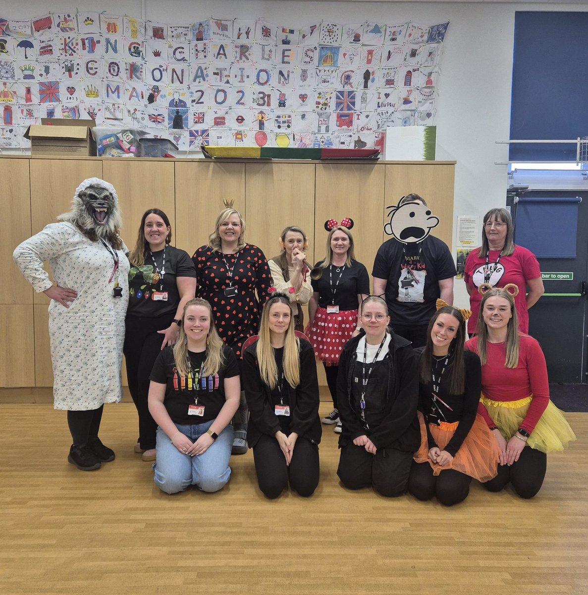 Mrs Favell tweet media