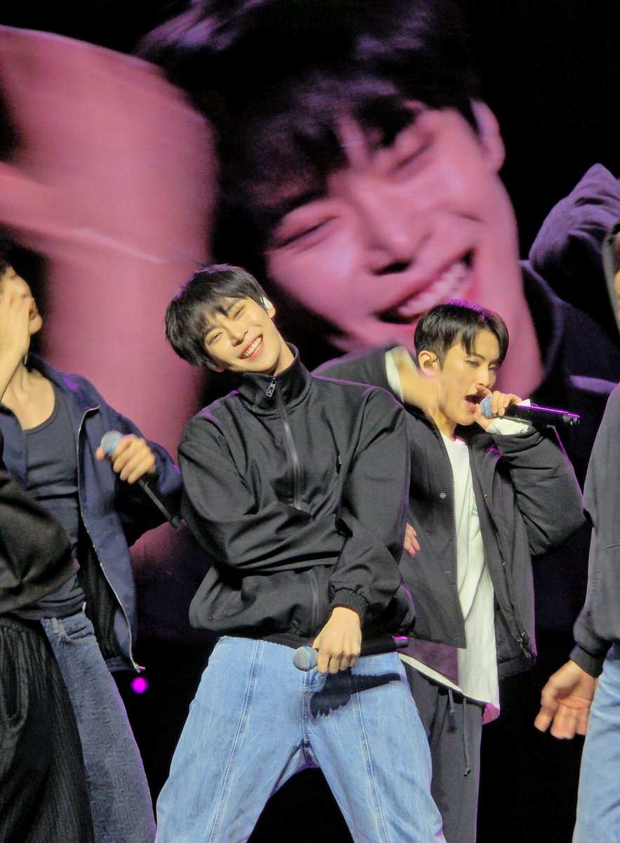 Doyoung supporting his closest friends which both happens to be the foreign members and ensuring they get hyped up so well in their hometown. Like everyone wants a doyoung in their lives such a beautiful person