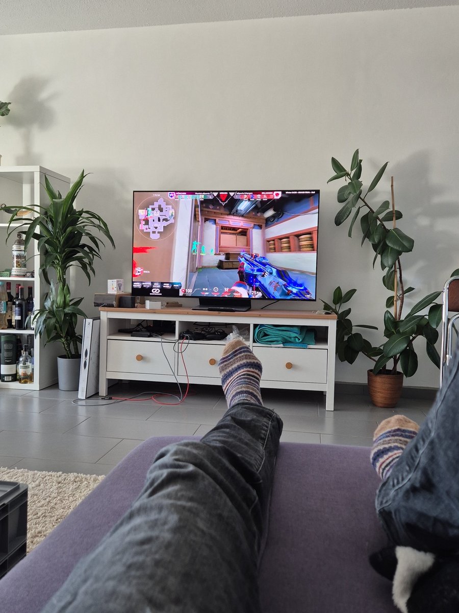 Valentin Liebl (@stormrak3r) on Twitter photo Erstmal <a href="/munich_esports/">Munich eSports e.V.</a> beim gewinnen zuschauen.
Let's go für ein weiteren Titel im Valorant #uniligafinale Erstmal <a href="/munich_esports/">Munich eSports e.V.</a> beim gewinnen zuschauen.
Let's go für ein weiteren Titel im Valorant #uniligafinale
