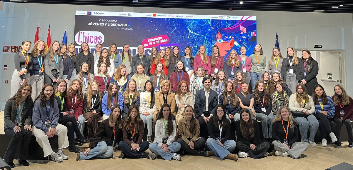 Fátima Báñez tweet media