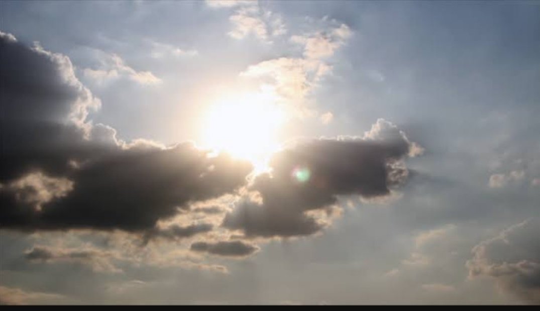 TheSamuelRaj's tweet image. Nallani mabbulu kappina Suryidilaa...