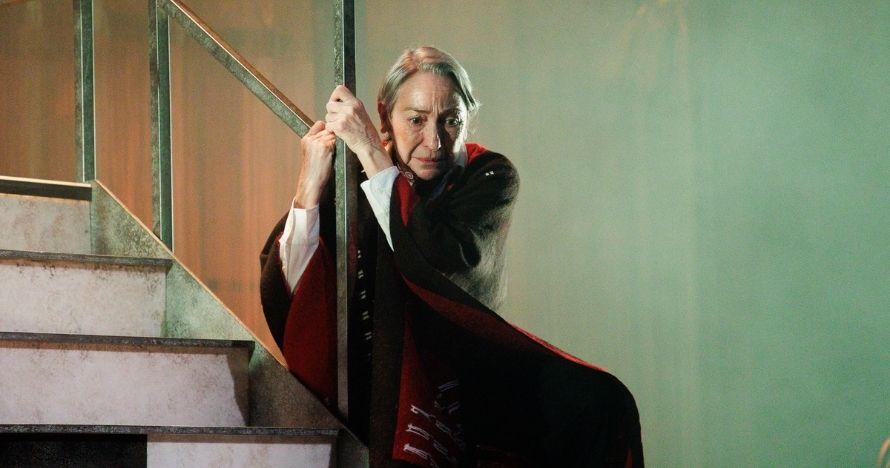 🔴 "Todos tenemos muchas vidas en una sola" - Aprovechamos el #DíadelaMujer para hablar del nuevo espectáculo con firma femenina del Teatro Marquina♀️#Chavela, un título de Carolina Román sobre la vida de la cantante costarricense Chavela Vargas👇🏻
acortar.link/CapkFG