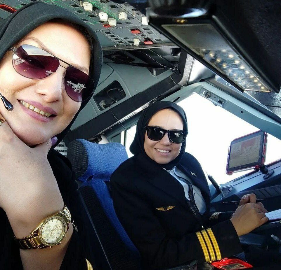 ghasedake_omid's tweet photo. زنان عفیف ایرانی صاحب مقام جهانی اینا آزادترین زنان هستند نه اون چیزی که در غرب به زن میدن یعنی لخت شدن همون آزاد شدن است این همان #اسارت_مدرن است. https://t.co/zCjr9SLvEz