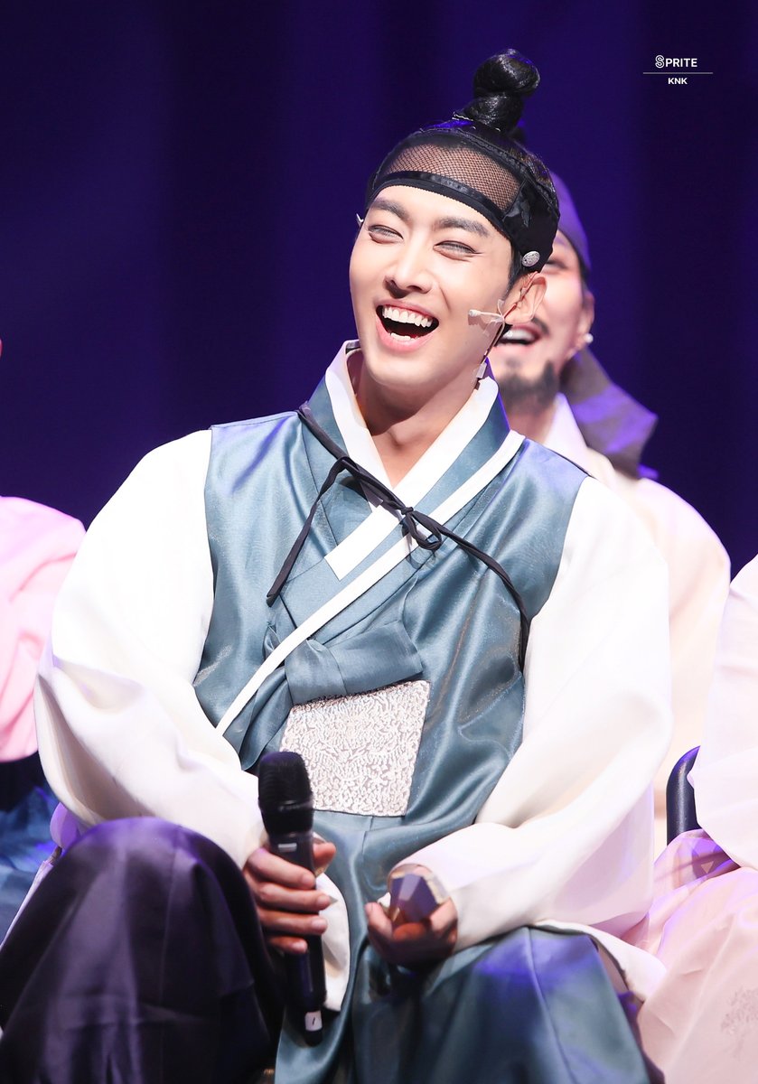 250220 일기쓰는남자 애프터토크

#크나큰 #KNK #인성 #정인성 #INSEONG #インソン #인성짱짱
#일기쓰는남자
<a href="/KNKOfficial220/">크나큰(KNK)</a>