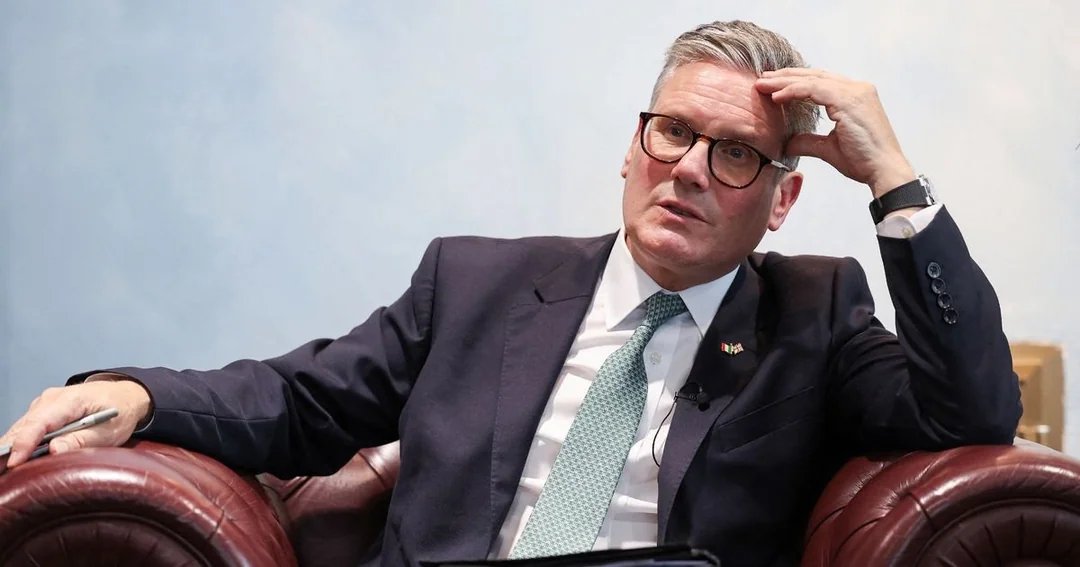 In 1970, the UK and Norway both discovered oil in the North Sea.

The UK sold their reserves to private markets while Norway kept state ownership.

This ONE decision created the biggest wealth gap in European history.

Here's the full story: 🧵