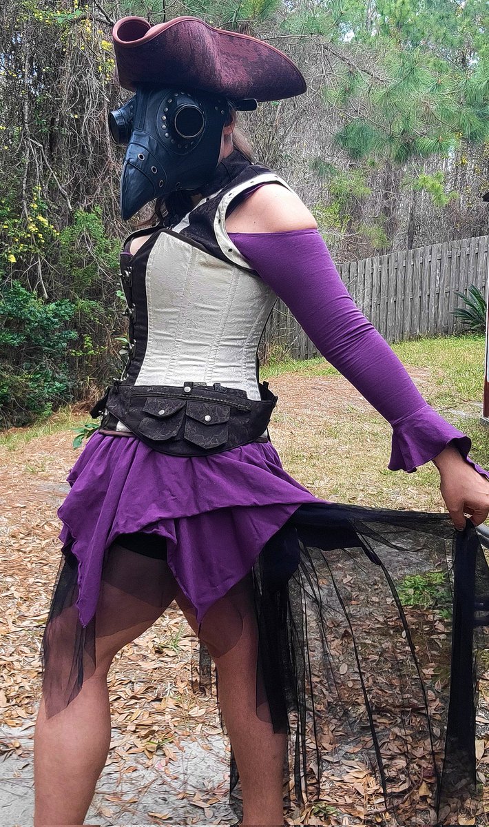 keto_420's tweet image. DrScraw on deck! 
#scraw #cosplayer #cosplay #plaguedoctor #pirate #pirateplaguedoctor