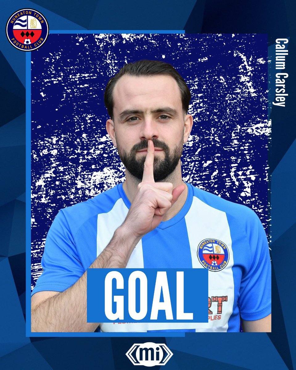 NuneatonTFC's tweet image. 29’ GOAL | Nuneaton are back in front after a great ball through to Mullan who chests it down before pulling back to Carsley who fires home 

🔵2-1🟢
#TogetherForTheTown

Match bought to you by @crownwaste
