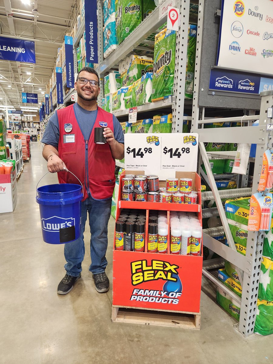forjared1566's tweet image. Have you ever wondered if Flex Seal works? Come see Big Trev at your Marietta Lowe&apos;s to see for yourself! #flexseal #holdswater
