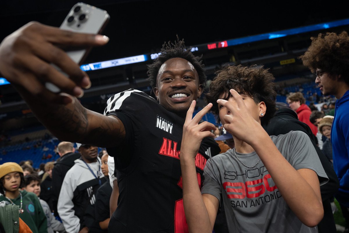 Lifelong Memories 

#NavyAAB 🇺🇸 <a href="/AmericasNavy/">America's Navy</a>