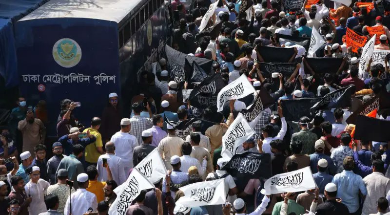 নিষিদ্ধ সংগঠন হিযবুত তাহরীরের প্রধান সংগঠকসহ ৩৬ জন গ্রেপ্তার