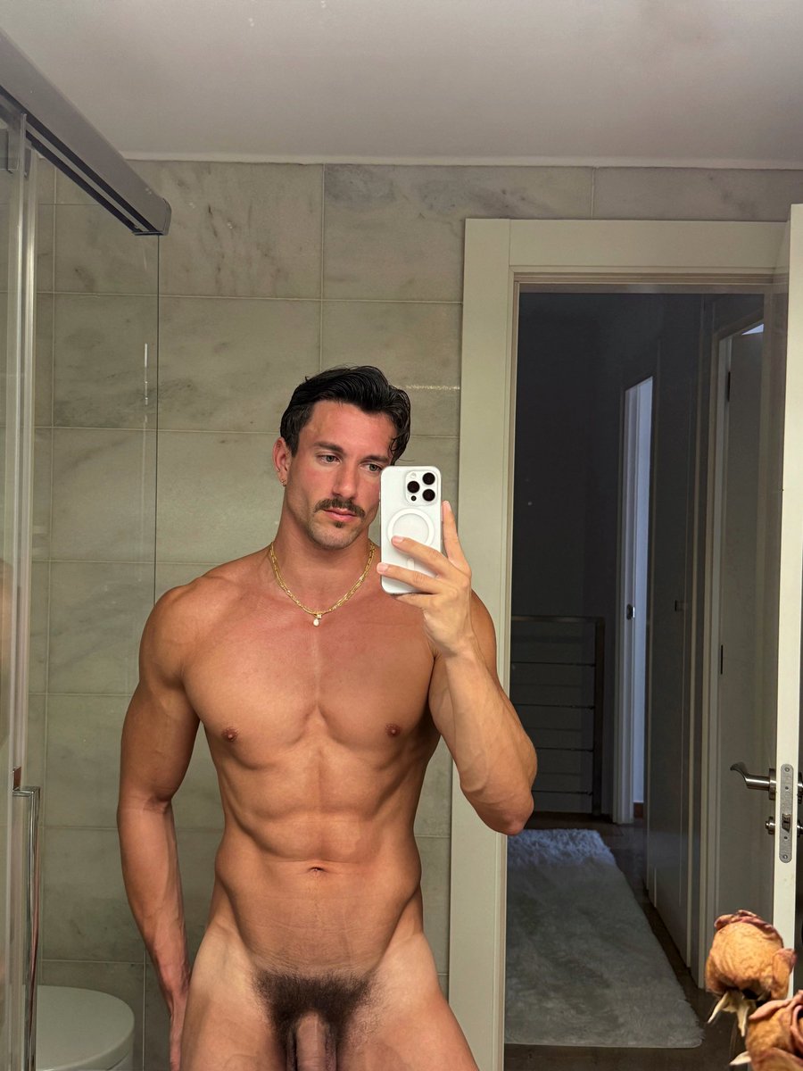Showered and ready for someone to come suck 👅 

theblowers.com/@ericrmgr