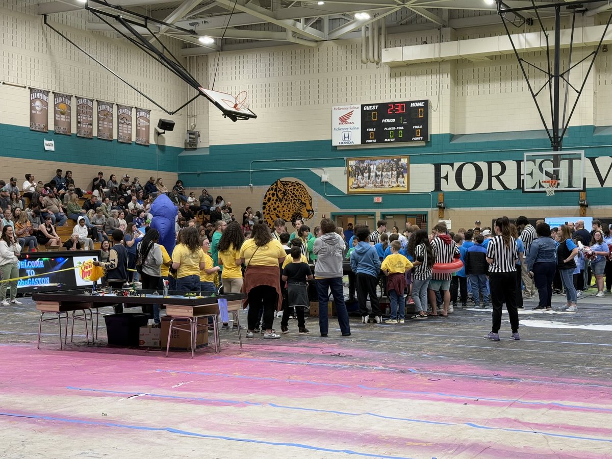 Having fun at RoBoGaston ⁦<a href="/ForestviewHigh/">Forestview HS</a>⁩ ⁦<a href="/GastonSchools/">GastonCountySchools</a>⁩