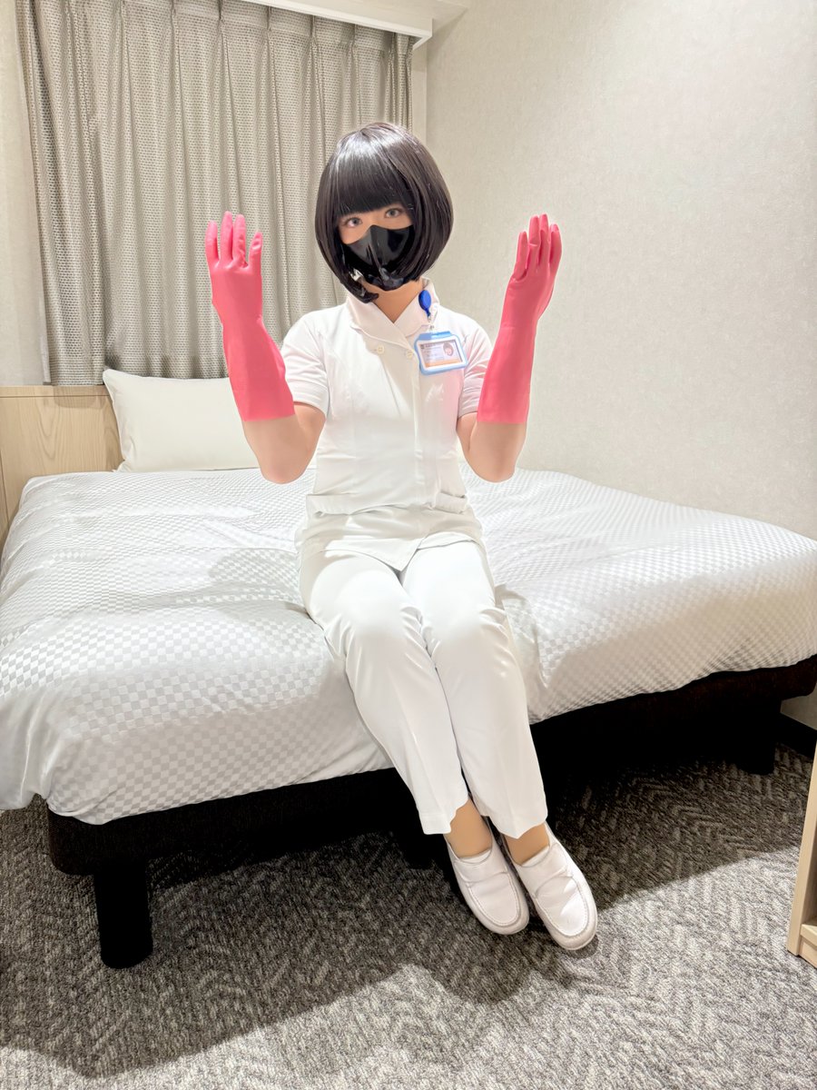 Gloves are always good!

LTS-011 now on Gumroad!