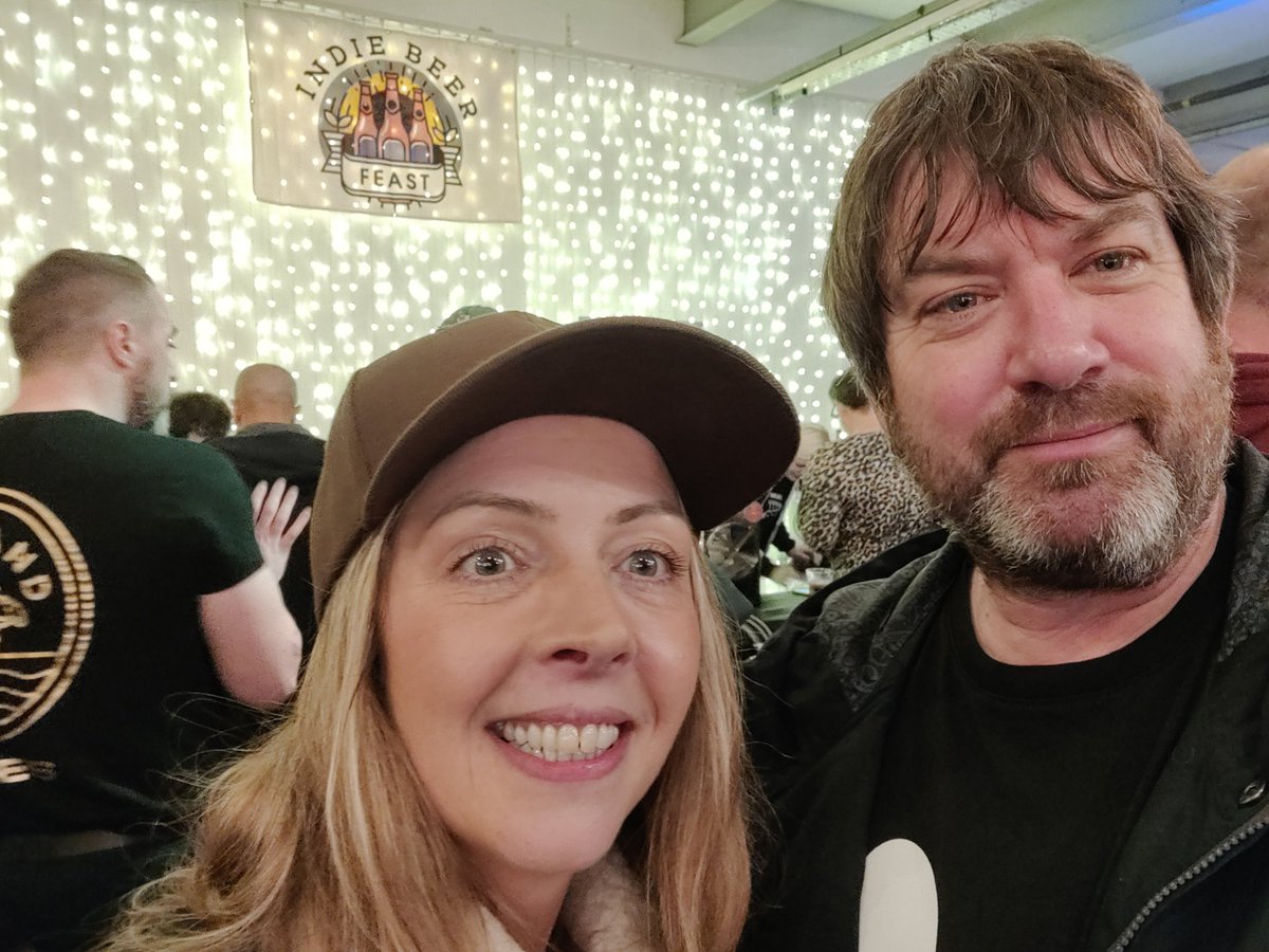 Splendid time at <a href="/IndieBeerFeast/">Indie Beer Feast</a> yesterday evening. 🌻🦩

#IndieBeerFeast
