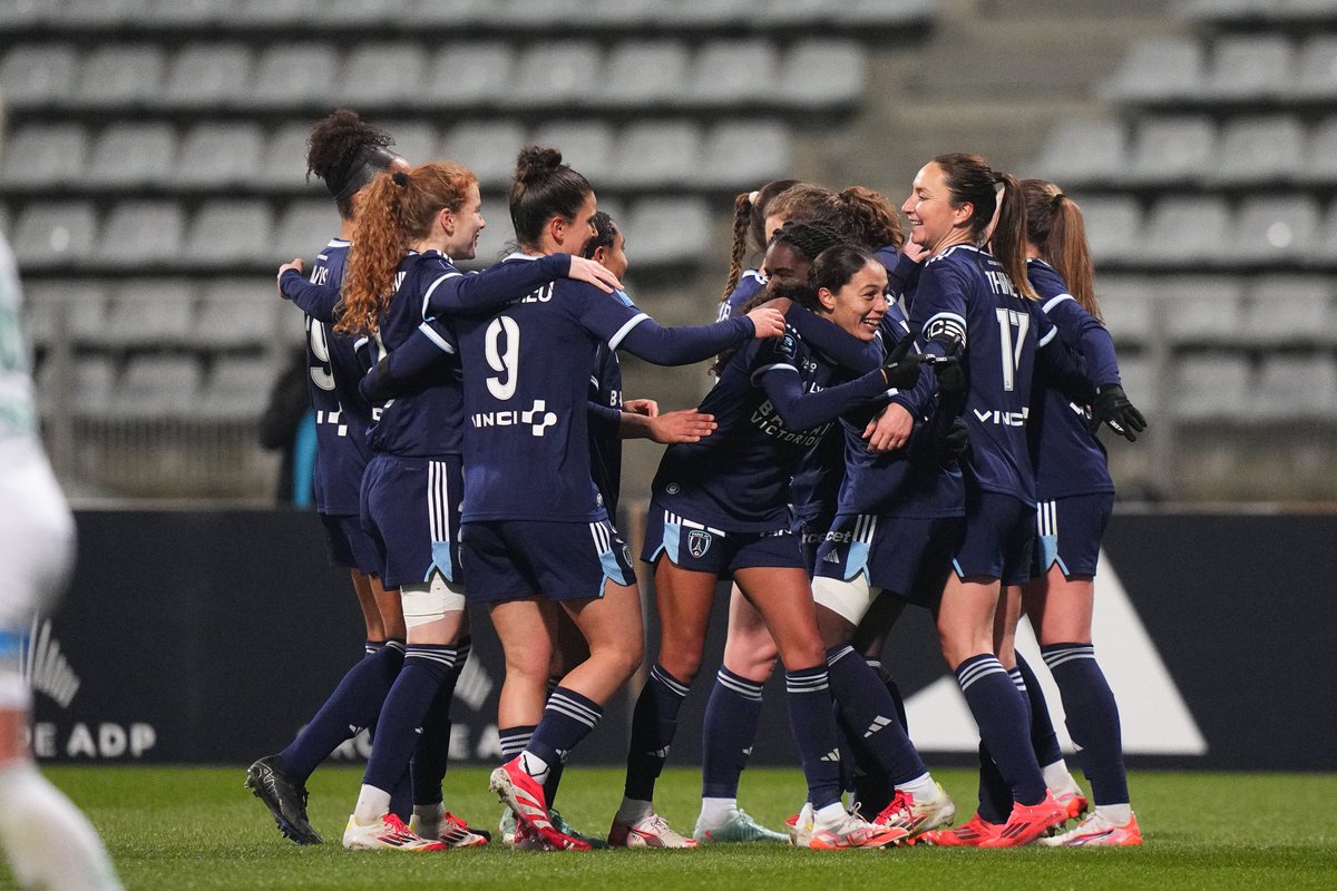 Plus de 𝟐𝟎𝟎 𝐣𝐨𝐮𝐞𝐮𝐬𝐞𝐬 𝐬𝐨𝐧𝐭 𝐬𝐨𝐮𝐬 𝐜𝐨𝐧𝐭𝐫𝐚𝐭 𝐚̀ 𝐭𝐞𝐦𝐩𝐬 𝐩𝐥𝐞𝐢𝐧 en <a href="/ArkemaPL/">Arkema Première Ligue</a> !