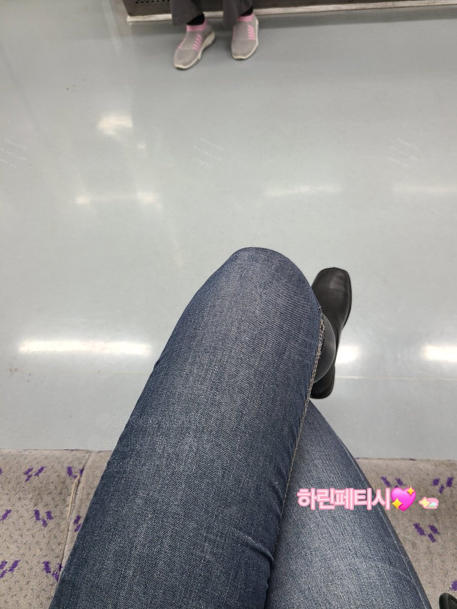 여기서 니가 해야할건?ㅎㅎㅎㅎㅎ

#페티시 #중고팬티 #입던팬티 #신던신발
#증고신발 #스핏 #중고스타킹 #신던스타킹
#허벅지 #돌핀팬츠 #신던양말 #스캇
#니삭스 #스키니 #청바지 #여자청바지