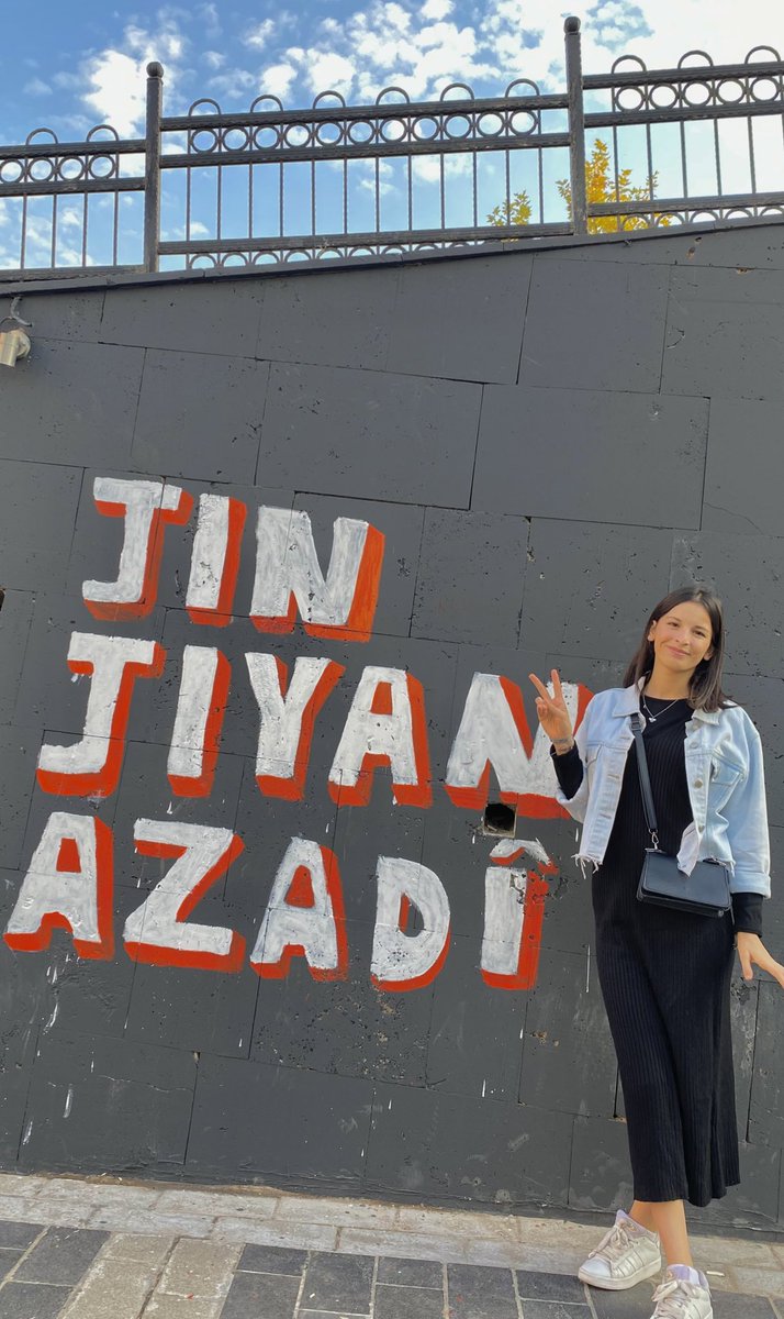 Jın 
Jiyan 
Azadî💐☀️