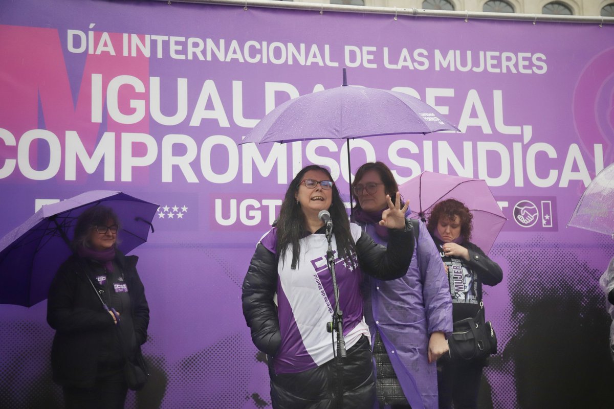 #8M2025 #8Marzo
#8M 

👉Miles de personas nos hemos manifestado en Madrid, bajo la lluvia, para reivindicar una igualdad real entre hombres y mujeres 

"👎👎Abajo el patriarcado, que va a caer, que va a caer
🟣🟣Arriba el feminismo, que va a vencer, que va a vencer!