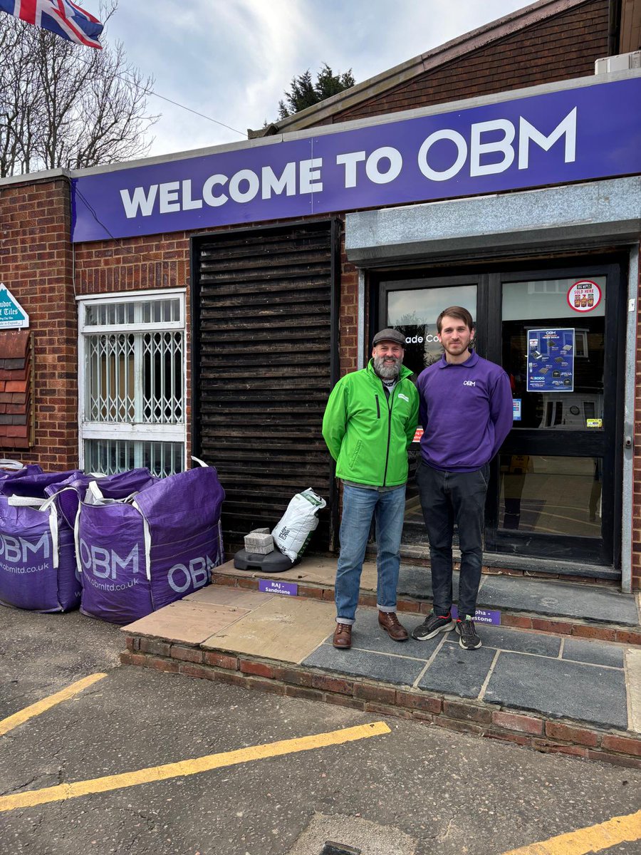 SamsSevenoaks's tweet image. We had the opportunity to deliver an awareness talk to the staff and customers at Otford Builders Merchants this week thanks to a grant from Sevenoaks District Council @SDC_newsdesk. Construction industry workers are a very high risk group for suicide.
#Samaritans