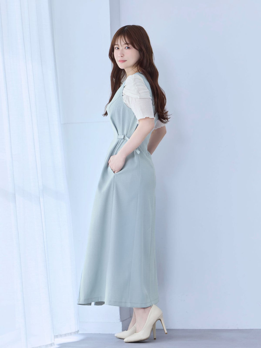 overE ポリニージャンパースカート ブラック 90 ポリニージャンパースカート：ダークブラウン│胸が大きな女性の
