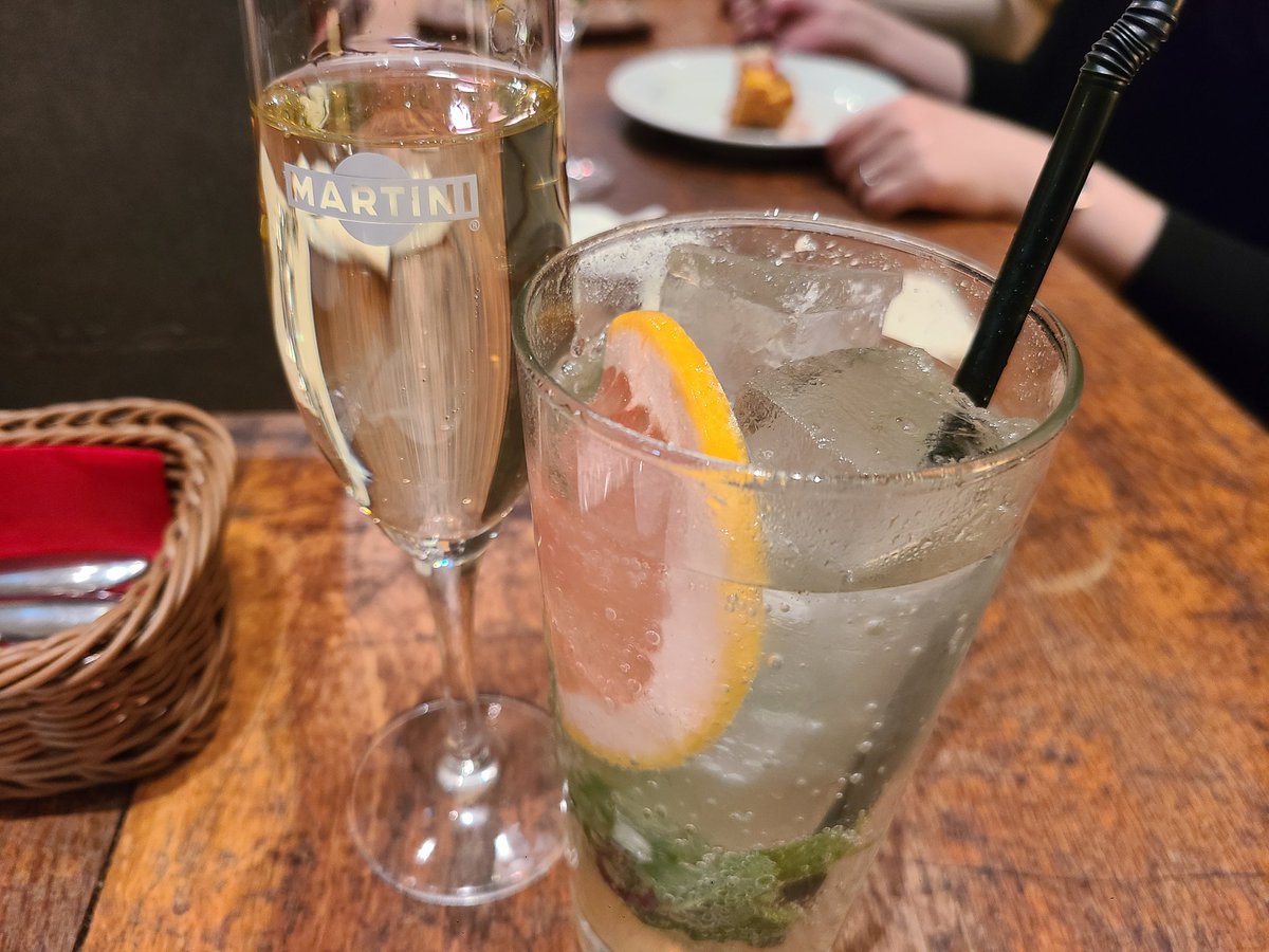 昨日はお休み、今日は短縮での出勤になりすみませんでした～💦

今日来てくださったお客さま❣️いつも有難うございます☺️💞
東京出張落ち着かれましたらまたご連絡お待ちしてますッ👌✨

明日3/9(日)10:00～出勤いたします(p｀･ω･´q)✨よろしくお願いいたします🧡