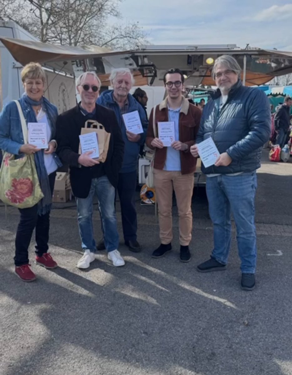🟠 Mobilisation ce matin à Sainte-Foy-lès-Lyon pour le prochain événement de <a href="/CIsaacSibille/">Cyrille IsaacSibille</a> sur la loi Narcotrafic, mercredi prochain à Oullins. 

💪 Ensemble, continuons à encourager le dialogue entre élus et citoyens !