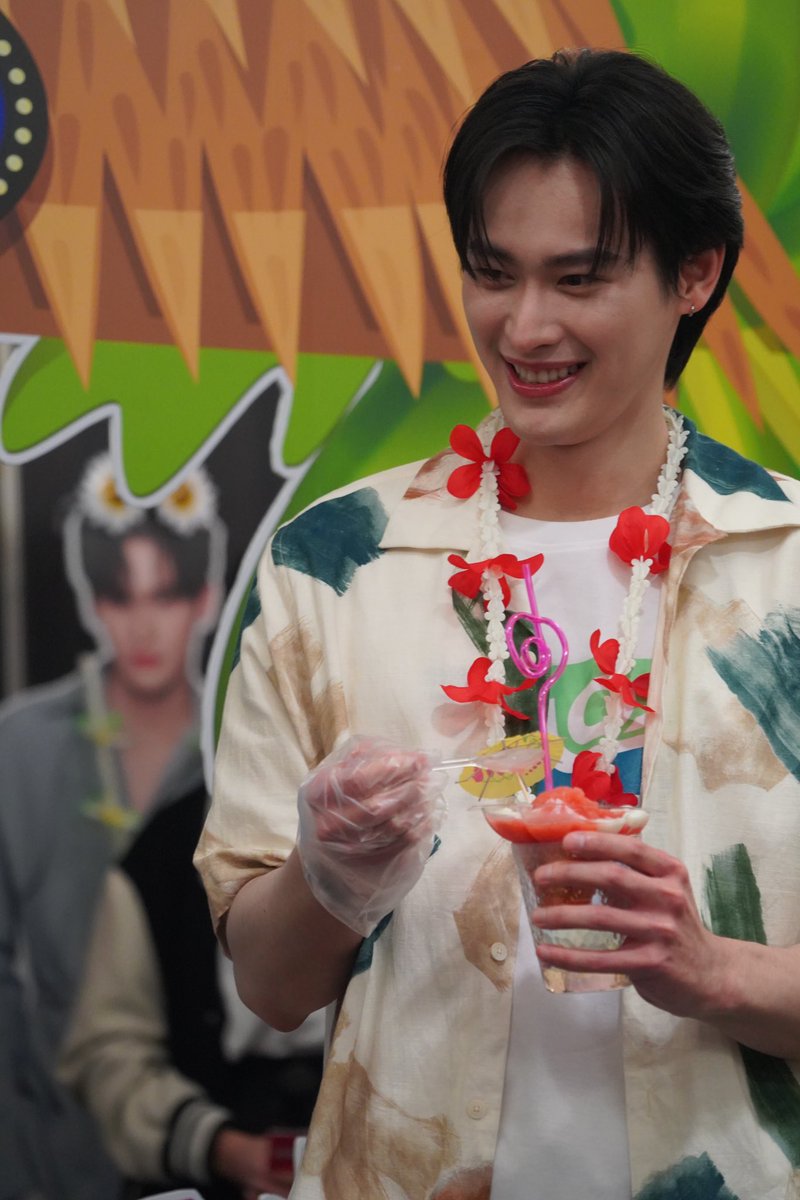 PanthitraWat's tweet photo. baoji ใส่แล้วหล่อ #number_9th #BAOJIxKAONOPPAKAO https://t.co/WsAEV5BTql