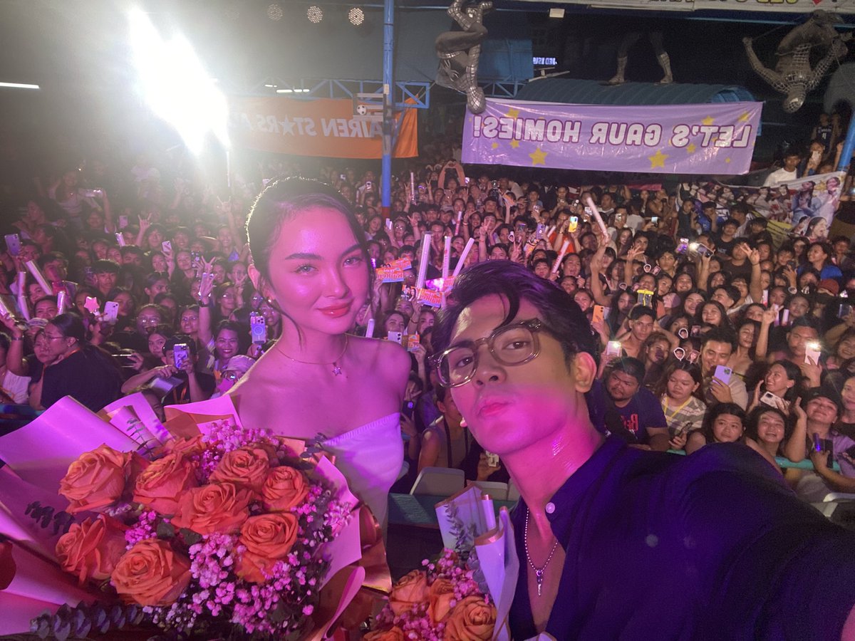 Kai and Jarren palagi!!

KAIREN JEDSLIVE MUSIC