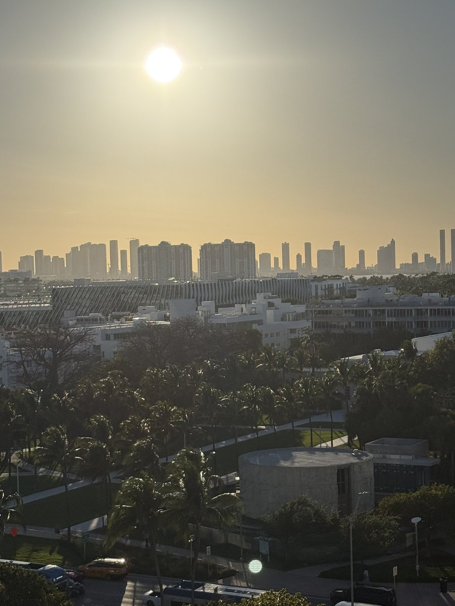 SMCWpg's tweet image. Incredible property at W South Beach! Well done @Marriott!