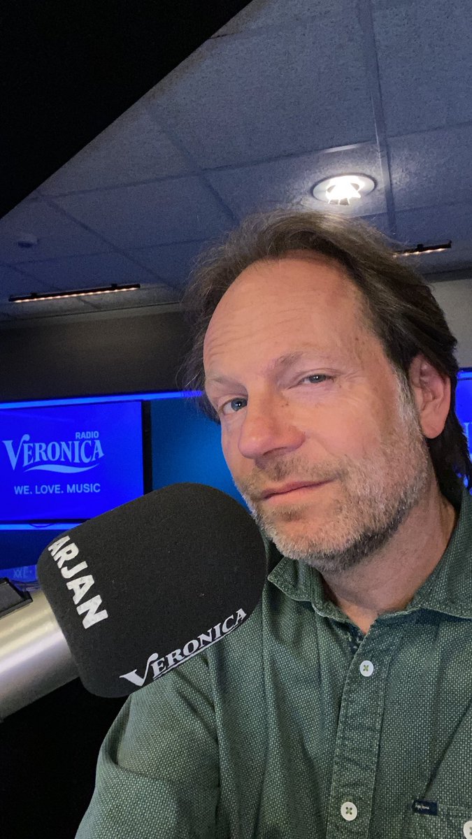 Arjan Snijders (@misterradioring) on Twitter photo Vanavond vijf (5!) uur lang op <a href="/radioveronica/">Radio Veronica</a> van 19 tot 24 uur met uurtje New Wave op bezoek aan het slot. Leuk als je erbij bent!
#fortheloveofmusic Vanavond vijf (5!) uur lang op <a href="/radioveronica/">Radio Veronica</a> van 19 tot 24 uur met uurtje New Wave op bezoek aan het slot. Leuk als je erbij bent!
#fortheloveofmusic
