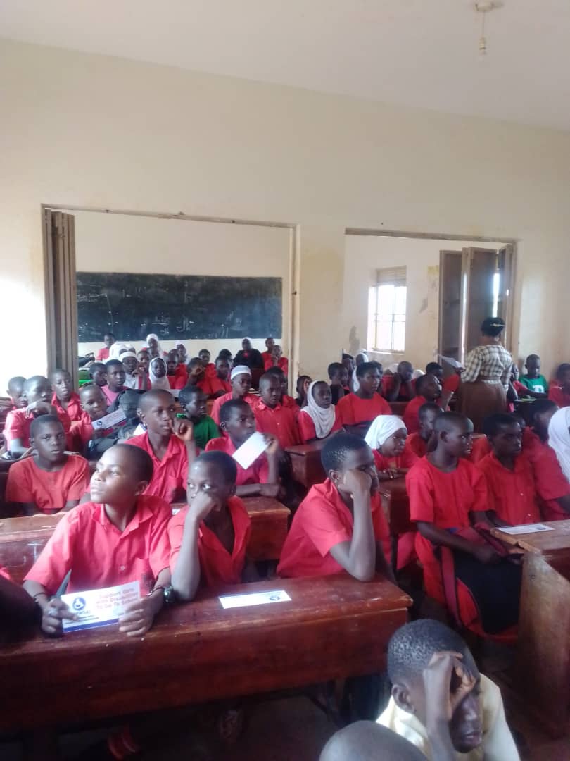 We decided to commemorate Women's days with pupils at Mpigi UMEA Primary school discussing their right to education and ways to prevent child marriage in their communities. Happy women's day to you all.
#GirlsFirstFund
#EndChildMarriage
#EducationForAll