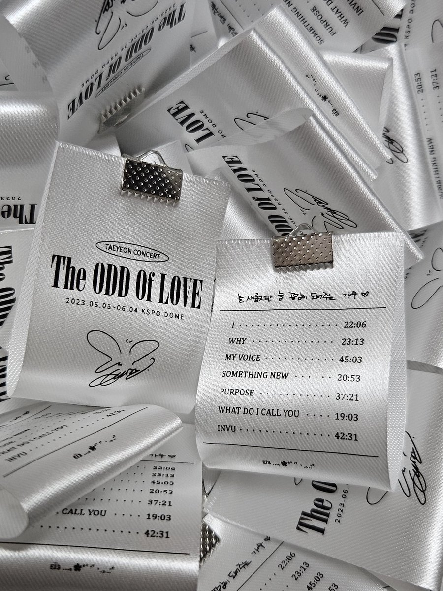 태연 콘서트 탱콘 나눔

2023년자 >>오드콘(텐스❌️!!)<< 라벨키링 나눔

📍날짜 : 2025년 3/9(일) 막콘

📍수량 : 25개

📍인증 : 공식 응원봉 본체 + 지금 이 트윗 화면을 보여주세요! (재작년 콘서트용 키링임을 인지하신 분들만🙇‍♀️)

당일 타래로 장소 및 시간 공지하겠습니다!