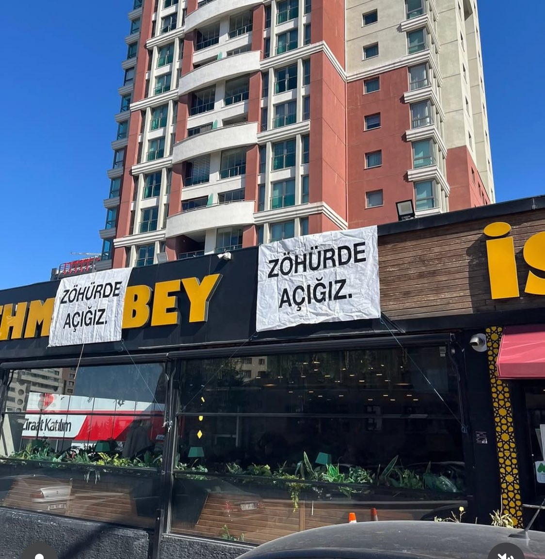 Bunu yazan kişi nereliki acaba bilen varmı?