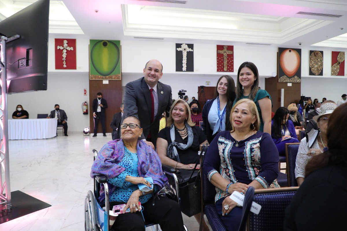 Hoy en el Día Internacional de la Mujer, conmemoramos la fuerza y la valentía de todas las mujeres que luchan por la igualdad. Sigan construyendo un futuro donde cada voz sea escuchada.