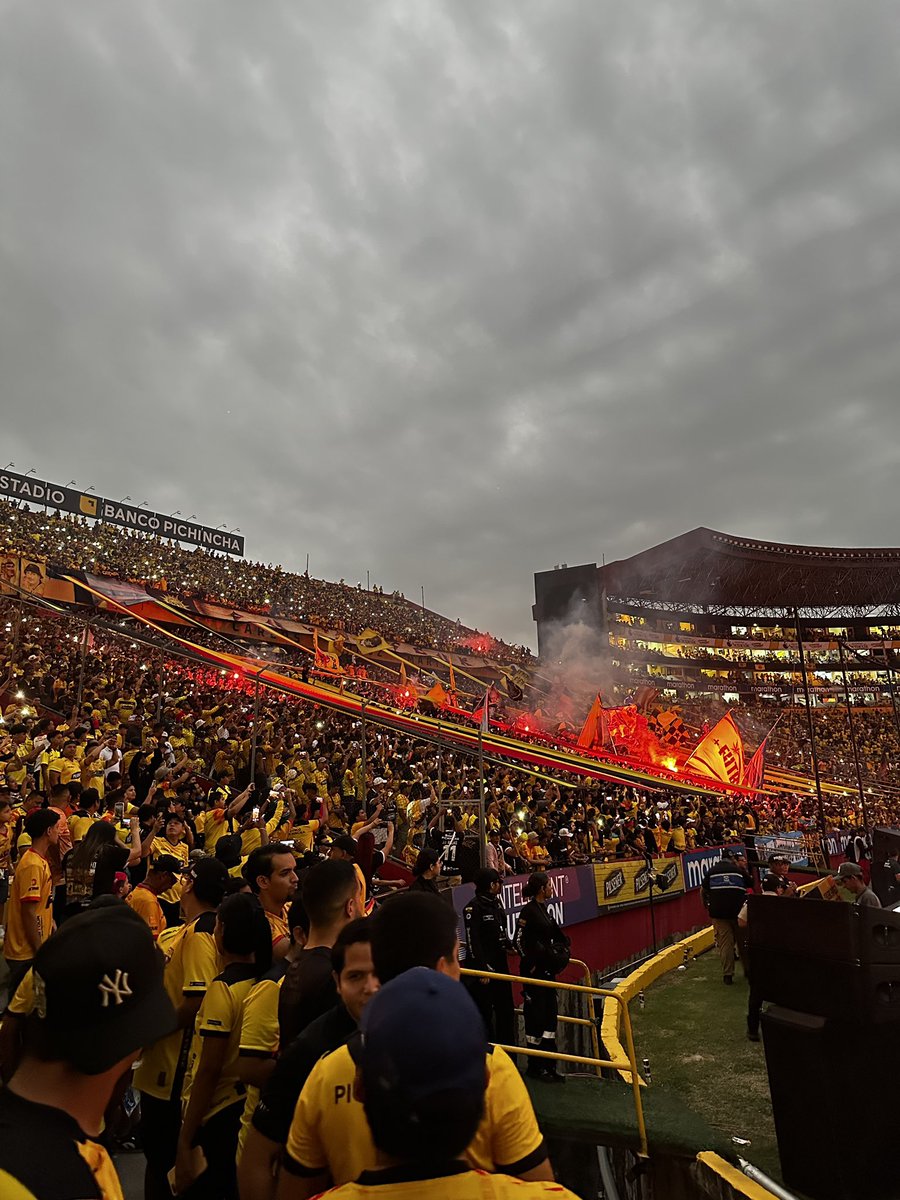 jossydoblea's tweet photo. Sábado de #BSC 🇩🇪 https://t.co/ZF1TBibVsm