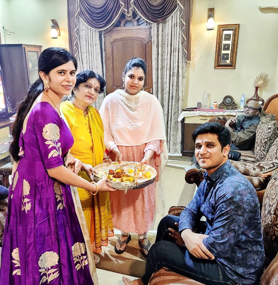 Happy Womens day to all the Ladies out there .. and to the three Wonder Women in my life 😇 #Mom #Sister &amp; #Wifey  #HappyWomensDay