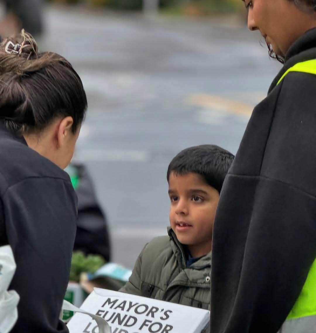 This morning I volunteered with Fatima Food Bank on York Road as we handed out food and other supplies to hundreds of local residents.

Fatima Food Bank is one of four food banks in Valentines Ward. You can find out more about their amazing work at linktr.ee/fatimafoodbank