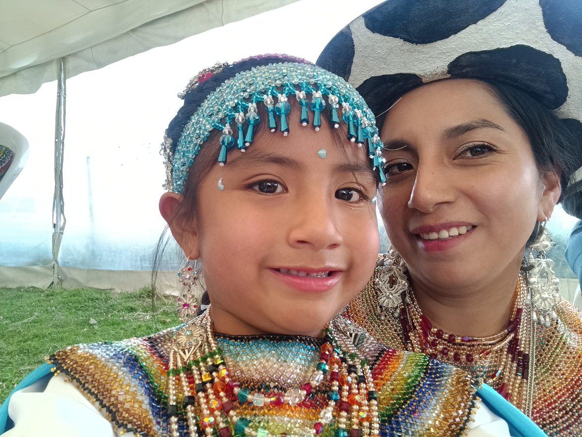 KatikMacas's tweet image. Nosotras sufrimos triple violencia: por ser mujer, indígena y clase baja. La inequidad e injusticia aún persiste en esta sociedad patriarcal, por eso la necesidad de unidad y lucha con más firmeza.
Por mi hija y nuevas generaciones dejamos huellas de dignidad.
#8M
#8marzo2025